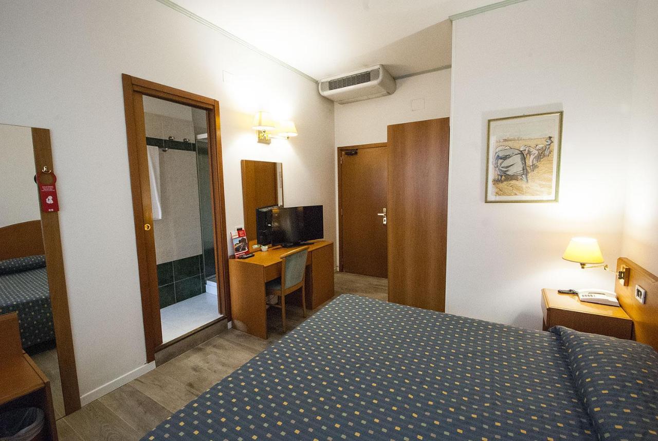 Hotel Italia Ραβένα Εξωτερικό φωτογραφία