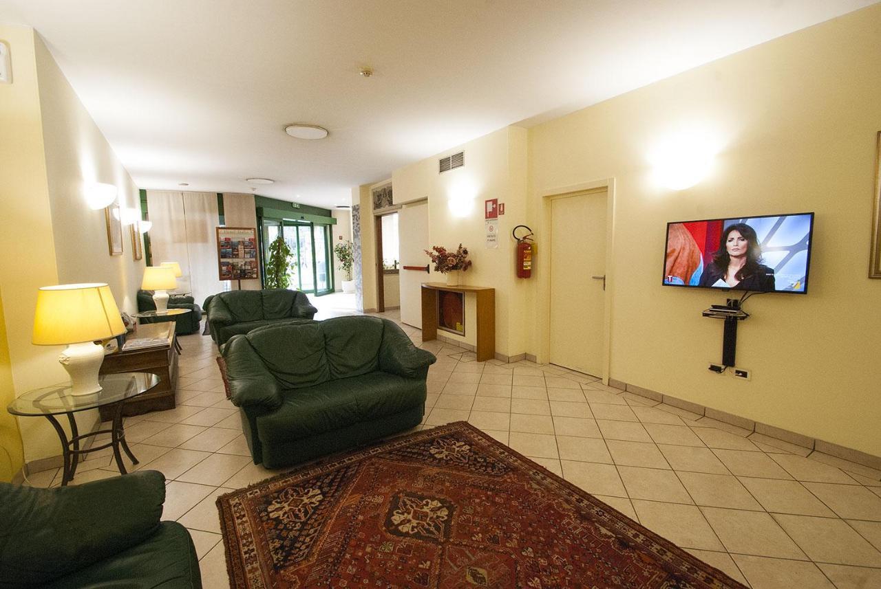 Hotel Italia Ραβένα Εξωτερικό φωτογραφία