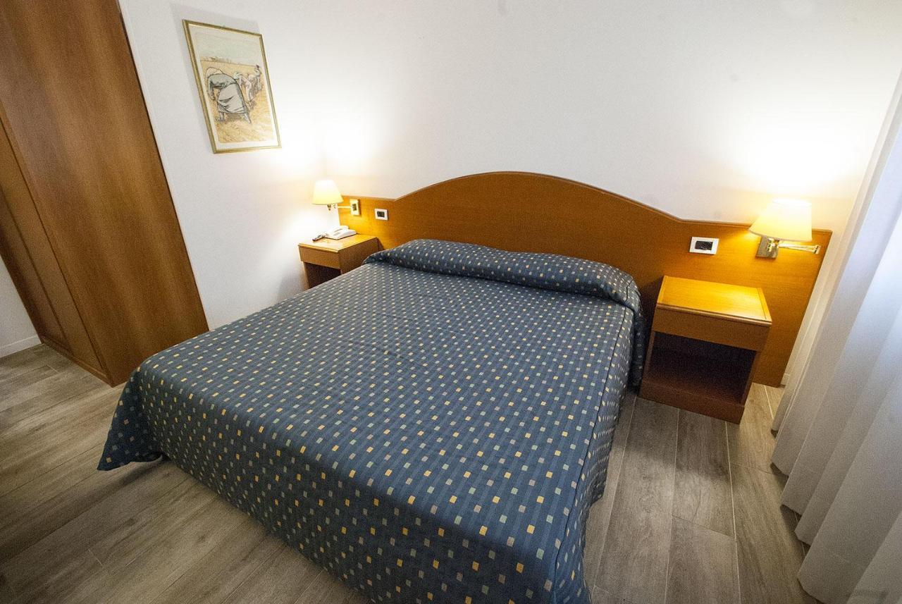 Hotel Italia Ραβένα Εξωτερικό φωτογραφία