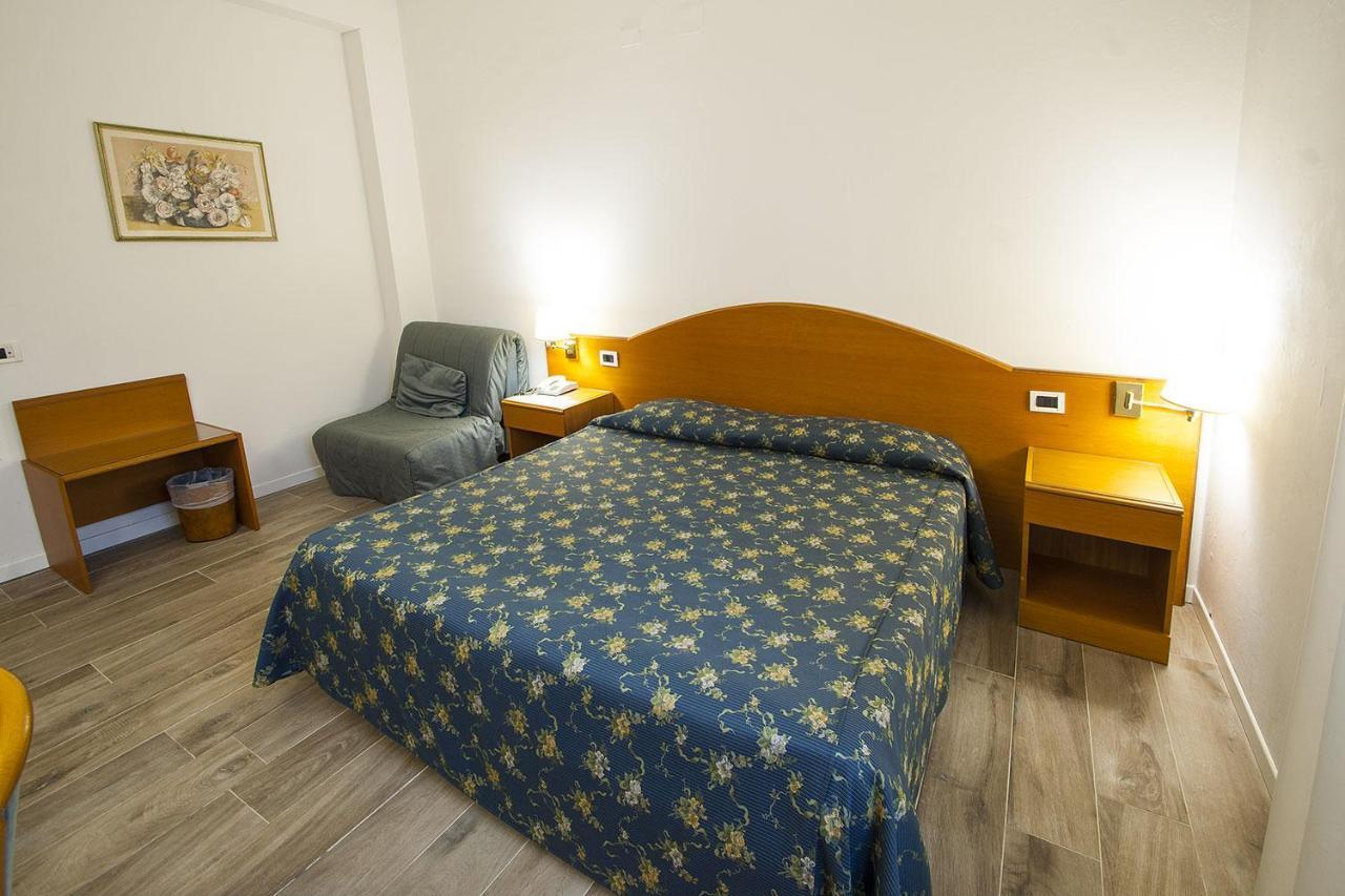 Hotel Italia Ραβένα Εξωτερικό φωτογραφία