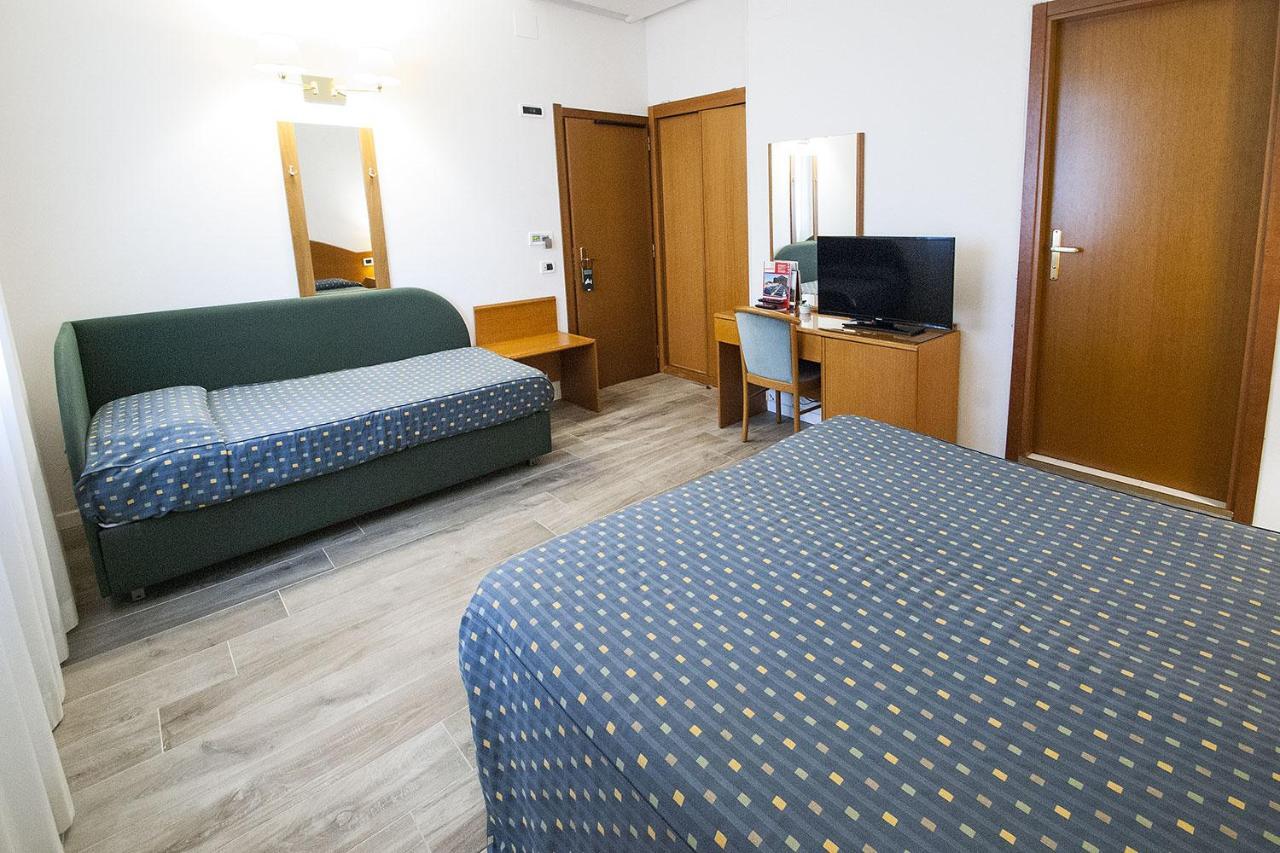 Hotel Italia Ραβένα Εξωτερικό φωτογραφία