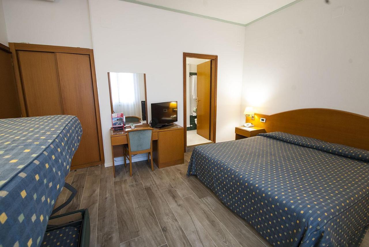 Hotel Italia Ραβένα Εξωτερικό φωτογραφία