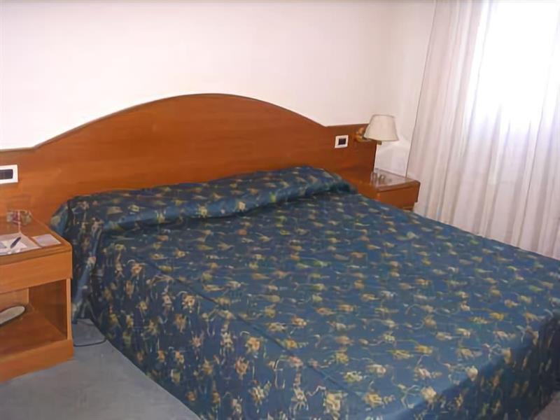 Hotel Italia Ραβένα Εξωτερικό φωτογραφία