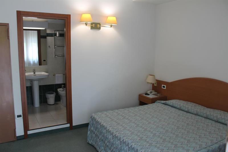 Hotel Italia Ραβένα Εξωτερικό φωτογραφία
